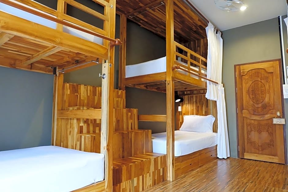 Ко-Липе: Lipe - Bloom Cafe and Hostel