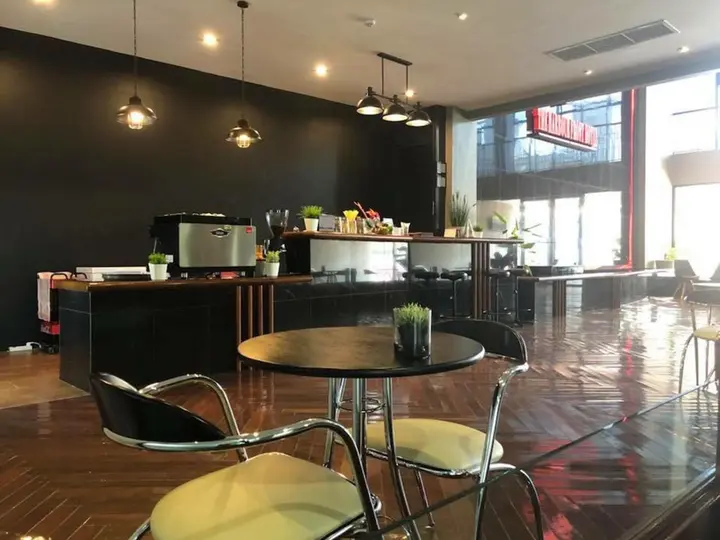 Сураттхани: The Harbour Front Hotel (ดิ ฮาร์เบอร์ฟรอนท์ โฮเทล)