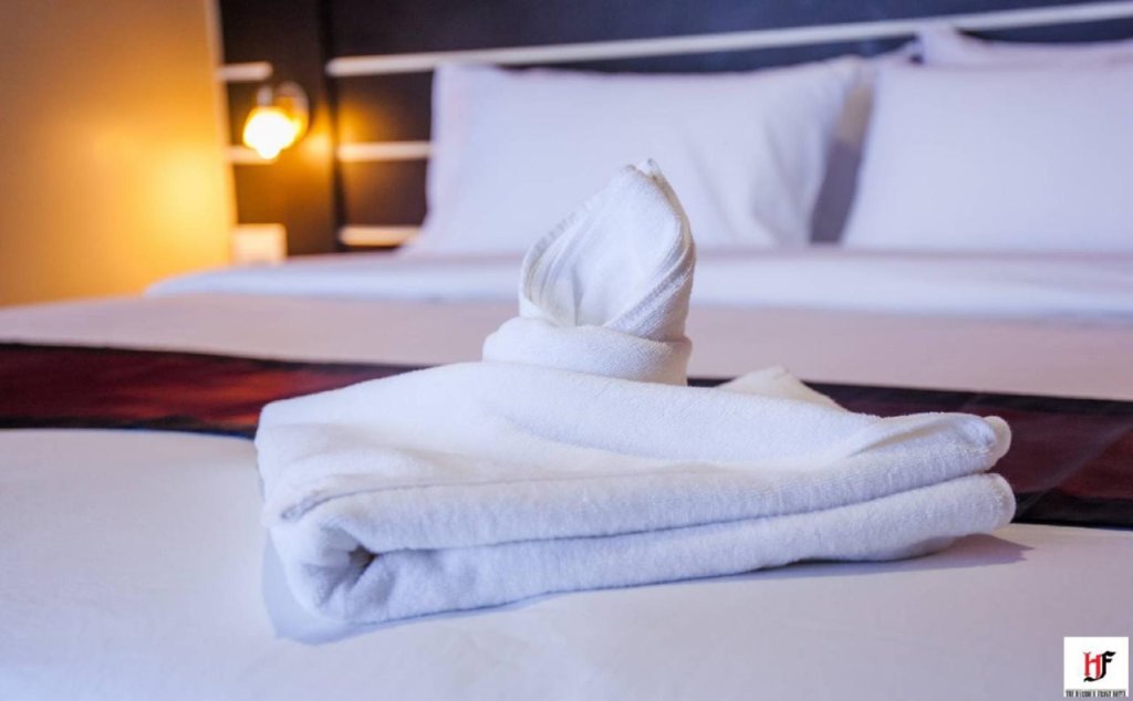 Сураттхани: The Harbour Front Hotel (ดิ ฮาร์เบอร์ฟรอนท์ โฮเทล)