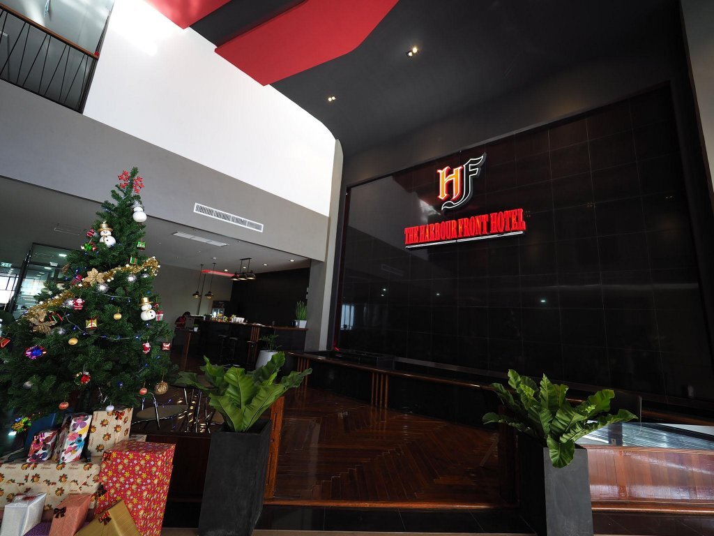 Сураттхани: The Harbour Front Hotel (ดิ ฮาร์เบอร์ฟรอนท์ โฮเทล)