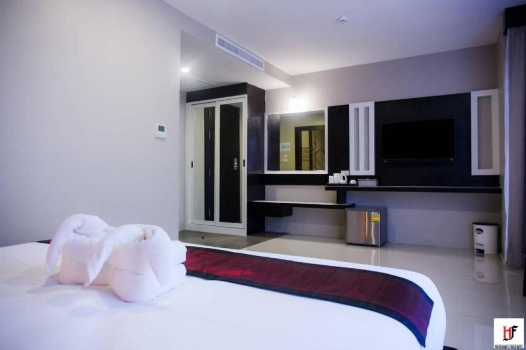 Сураттхани: The Harbour Front Hotel (ดิ ฮาร์เบอร์ฟรอนท์ โฮเทล)