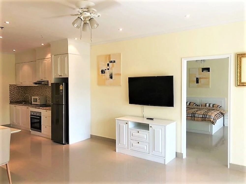 Паттайя: 1 Bedroom Apartment at View Talay 5