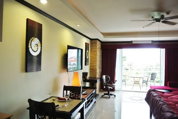 View Talay 5 Studio Apartment - Close to the Beach — фото 4