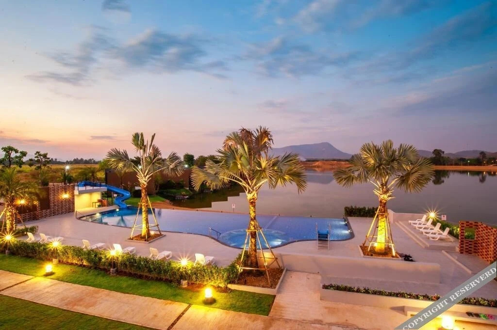 Нонг-Я-Плонг: Montoro Resort @Nongyaplong
