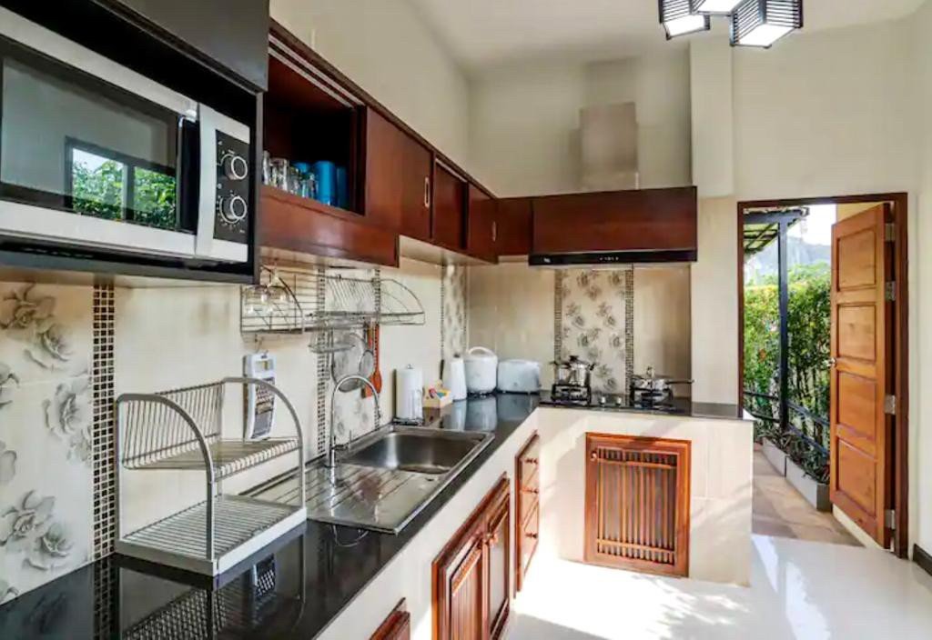 Aonang Serene 3 Bedrooms Private Pool Villas with Backyard — фото 2