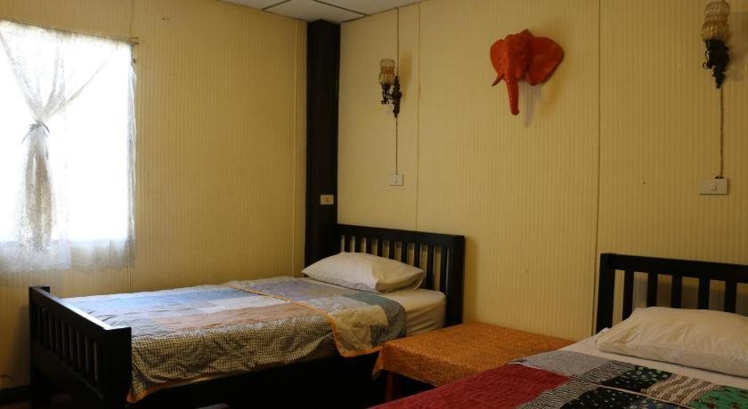 Лопбури: Noom Guesthouse