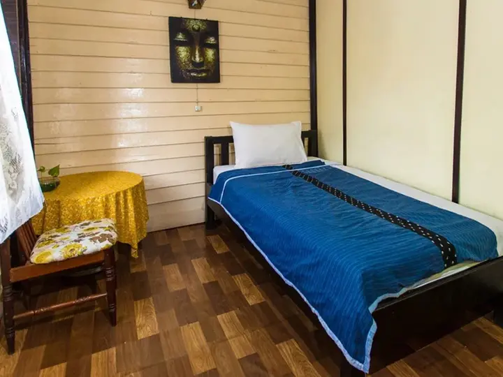 Лопбури: Noom Guesthouse