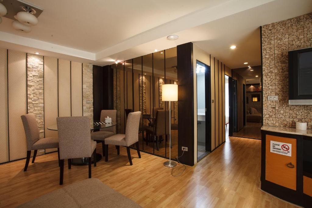 Бангкок: 2A 2 Bedrooms 2,5 Bathrooms in Central Bangkok Near BTS
