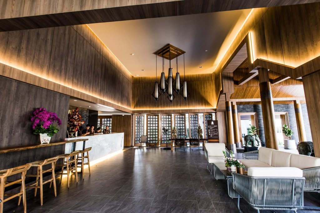 Мей-Сот: The Teak Hotel (SHA Extra Plus)