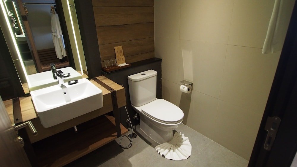 Мей-Сот: The Teak Hotel (SHA Extra Plus)