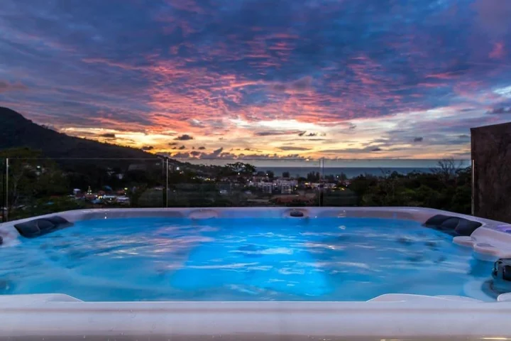 Кату: Kamala Seaview villa pool & rooftop jacuzzi