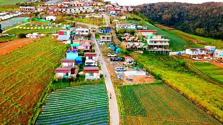 Кхэм Сон: ไร่รุ่งอรุณ ภูทับเบิก