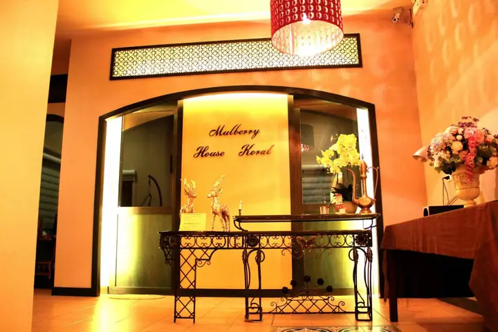 Кхлонг-Янг: Mulberry House Korat