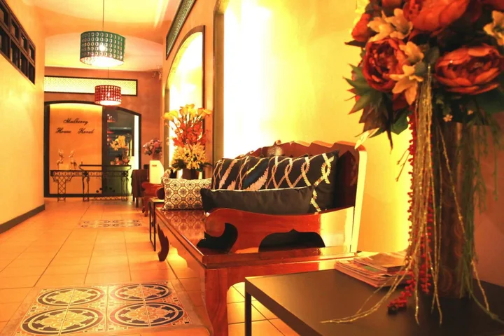 Кхлонг-Янг: Mulberry House Korat