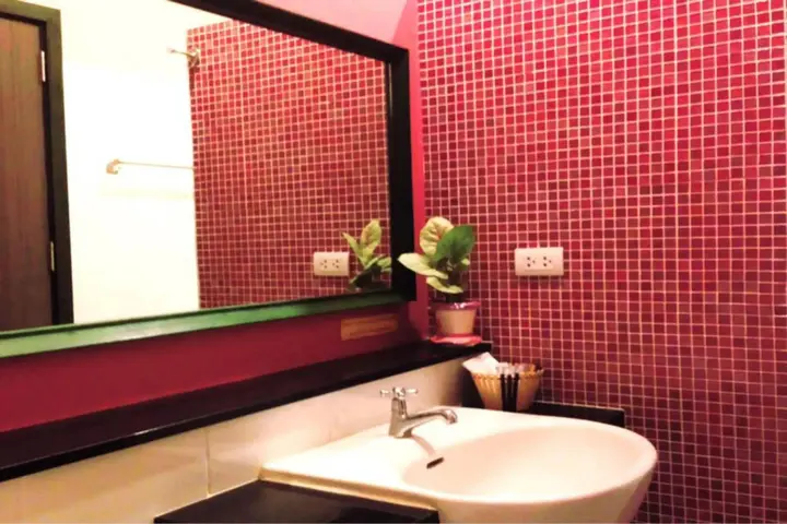 Кхлонг-Янг: Mulberry House Korat
