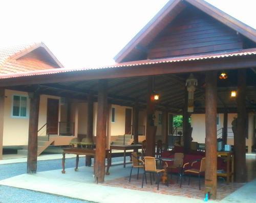Сарапхи: Saksri Resort