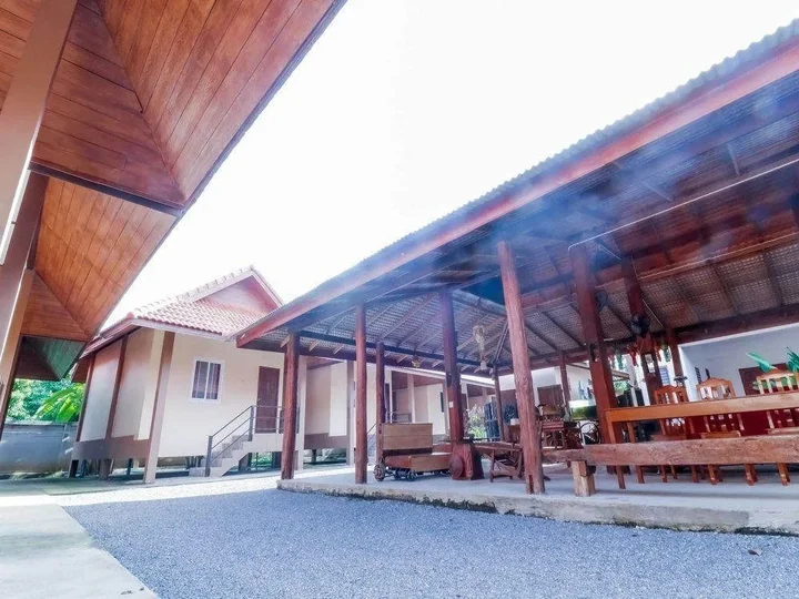 Сарапхи: Saksri Resort