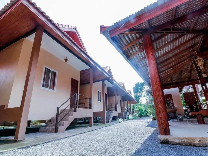Сарапхи: Saksri Resort