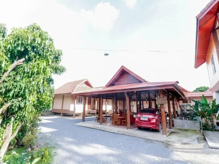 Сарапхи: Saksri Resort