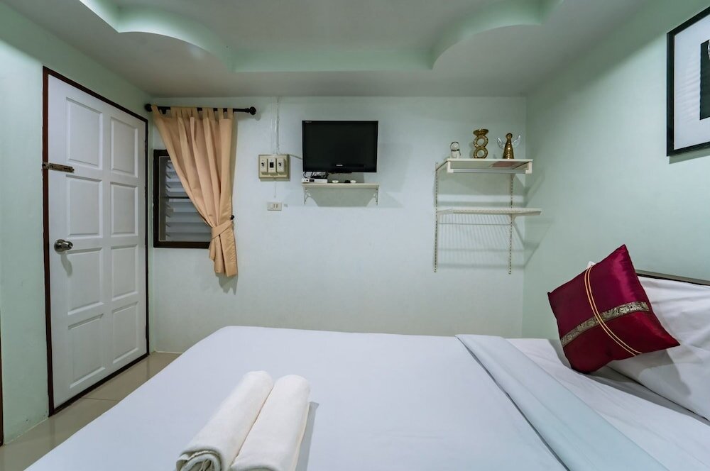 Сураттхани: OYO 75377 Check In House