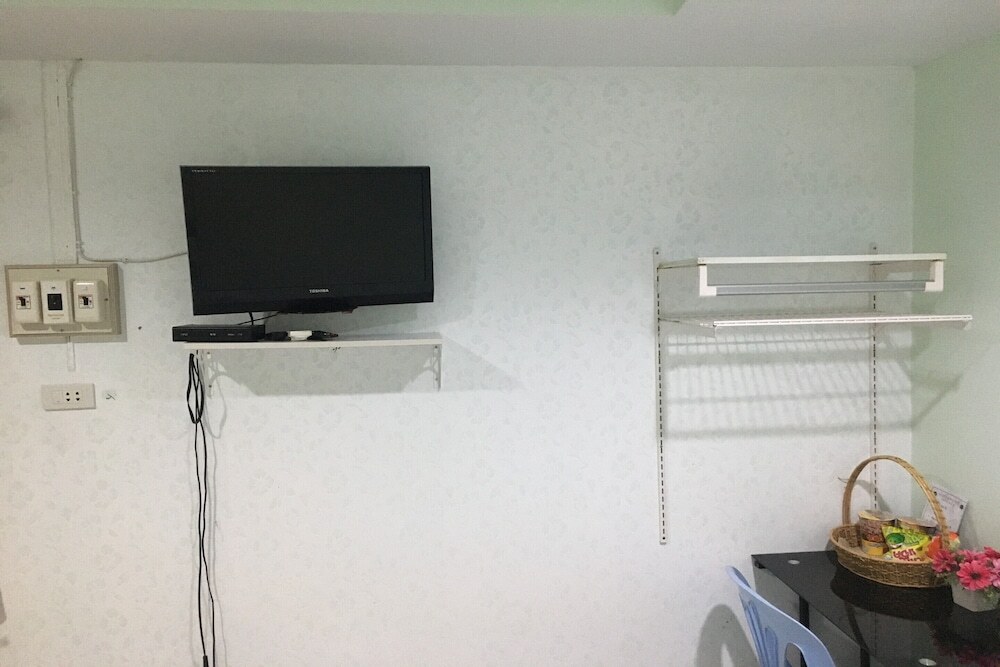 Сураттхани: OYO 75377 Check In House