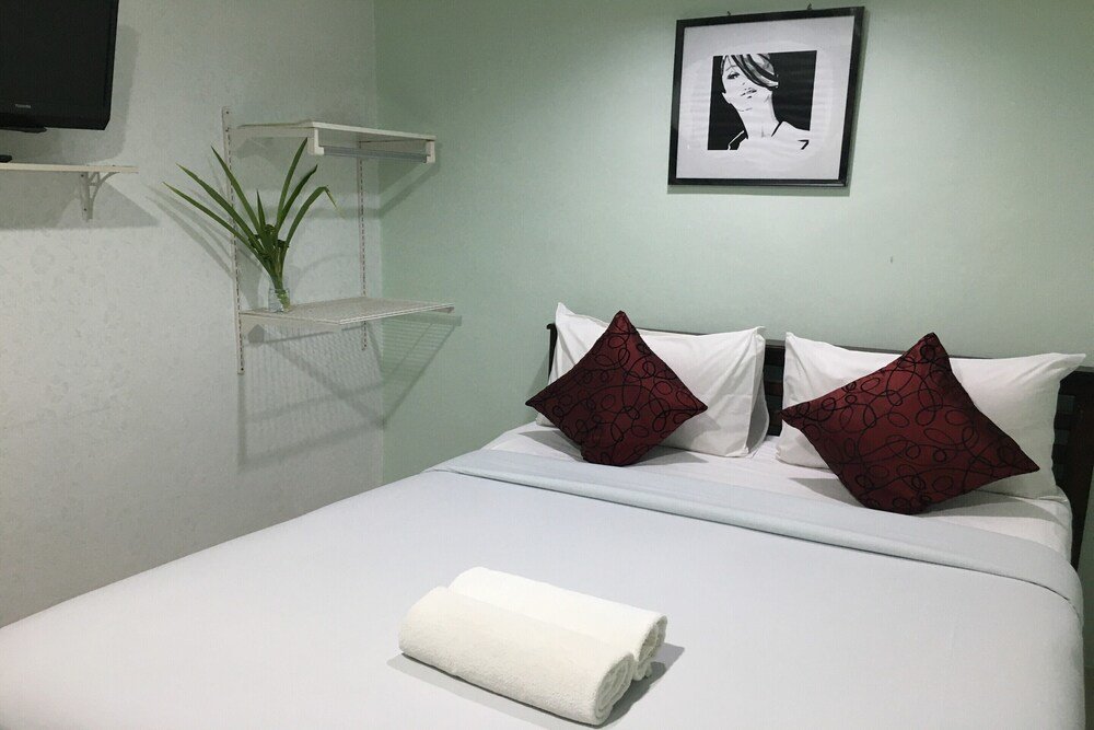 Сураттхани: OYO 75377 Check In House
