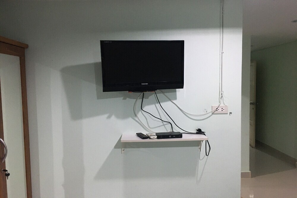 Сураттхани: OYO 75377 Check In House
