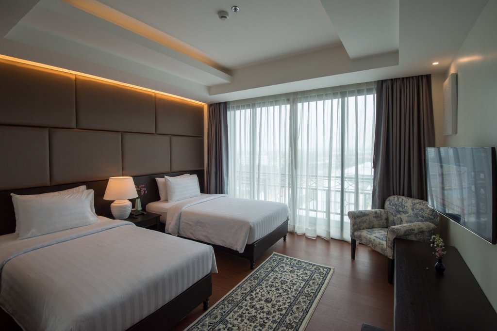 Паттайя: Bay Beach Resort