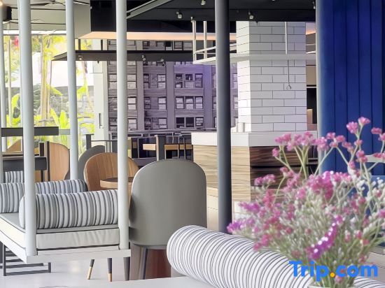 Чиангмай: BOOK Design HOTEL (SHA Extra plus)