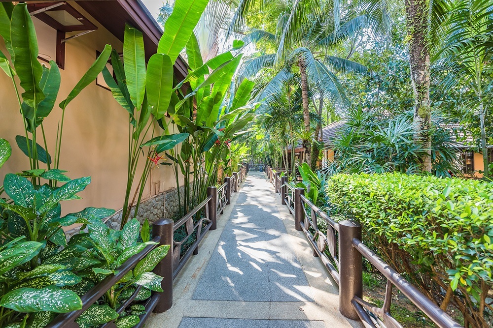 Кату: Princess Kamala Beachfront Hotel