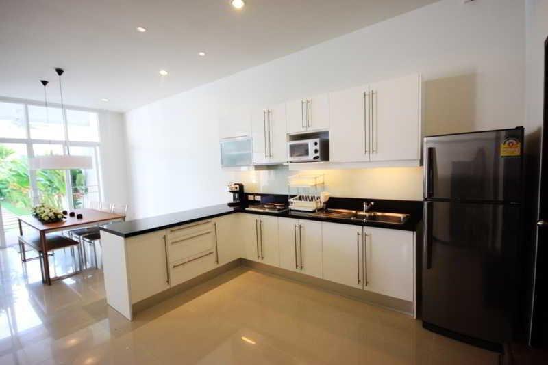 Тхаланг: Two Villas Holiday Oxygen Style Bangtao Beach