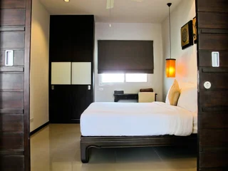Тхаланг: Two Villas Holiday Oxygen Style Bangtao Beach