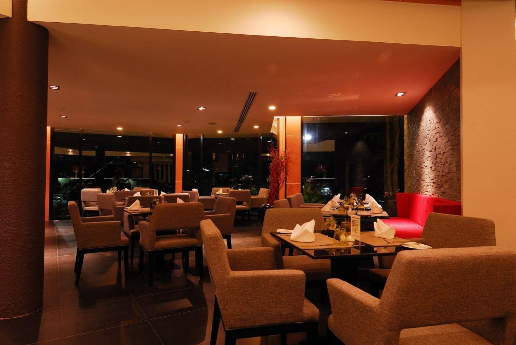 Паттайя: Long Beach Garden Hotel & Spa
