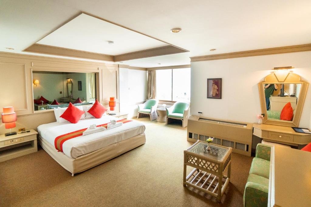 Паттайя: Mountain Beach Resort