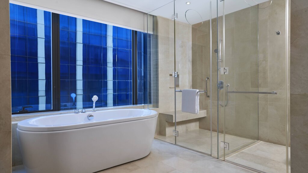 Бангкок: Renaissance Bangkok Ratchaprasong Hotel by Marriott