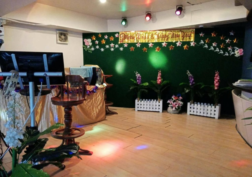 carousel image 5