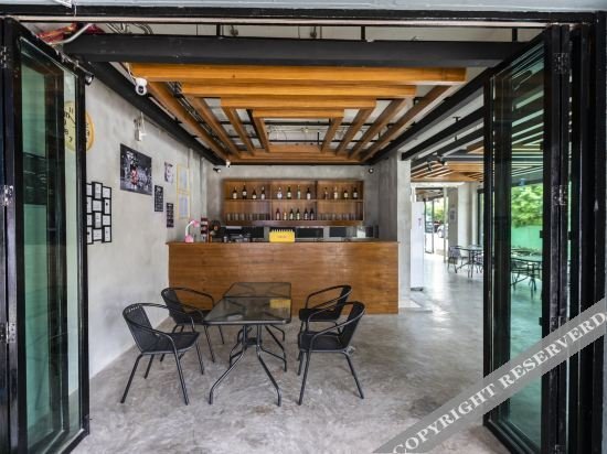 Firefly Phuket Hotel — фото 4