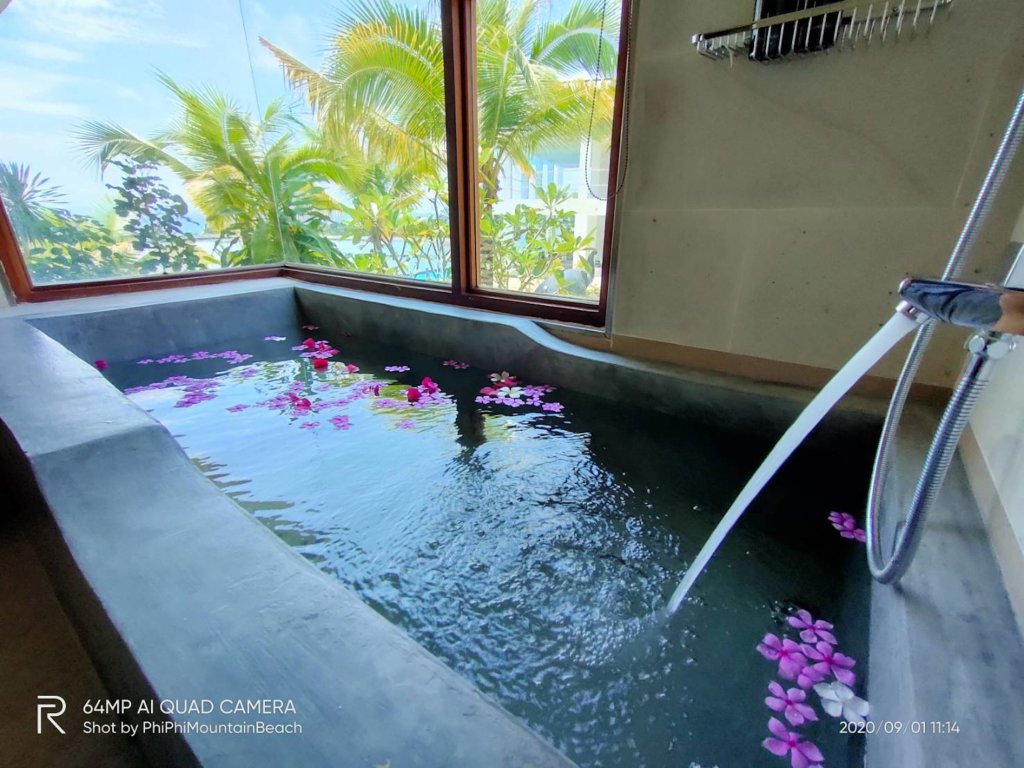 Пхи-Пхи-Дон: Phi Phi Mountain Beach Resort