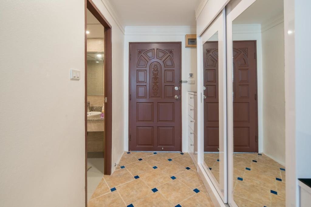 Кату: Phuket Palace Condominium by Ale