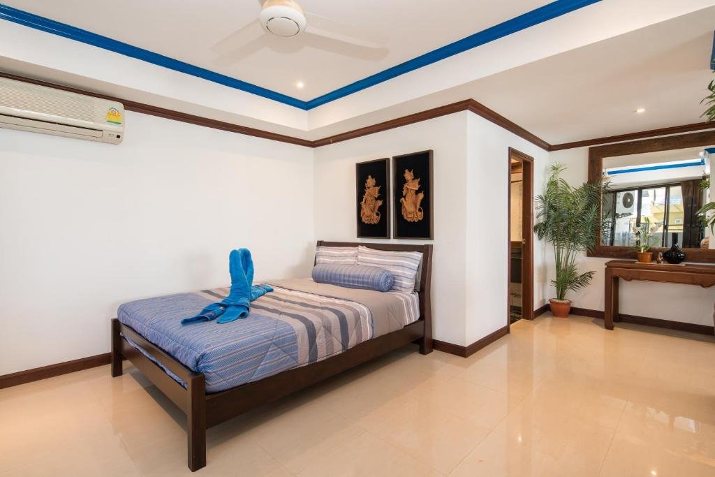 Кату: Phuket Palace Condominium by Ale