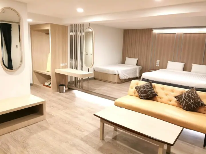 Хатъяй: Sakol Hotel