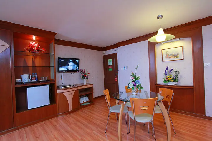 Хатъяй: Sakol Hotel