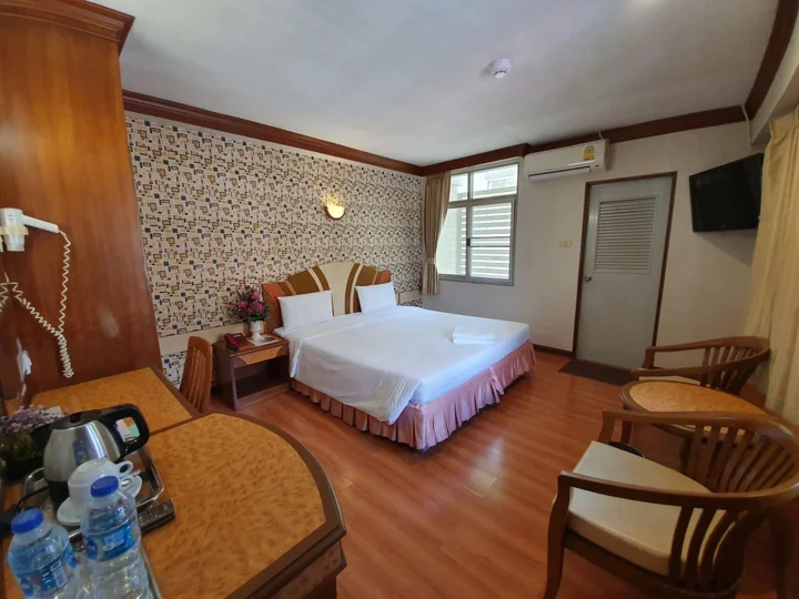 Хатъяй: Sakol Hotel