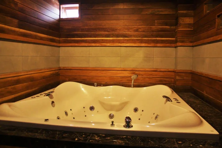 Лансака: Metro Hotel & Spa