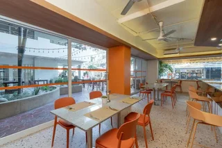 Паттайя: Отель Sunshine Hotel & Residences