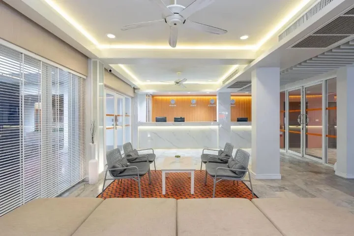 Паттайя: Отель Sunshine Hotel & Residences