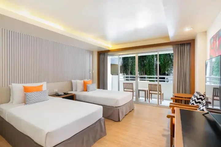 Паттайя: Отель Sunshine Hotel & Residences