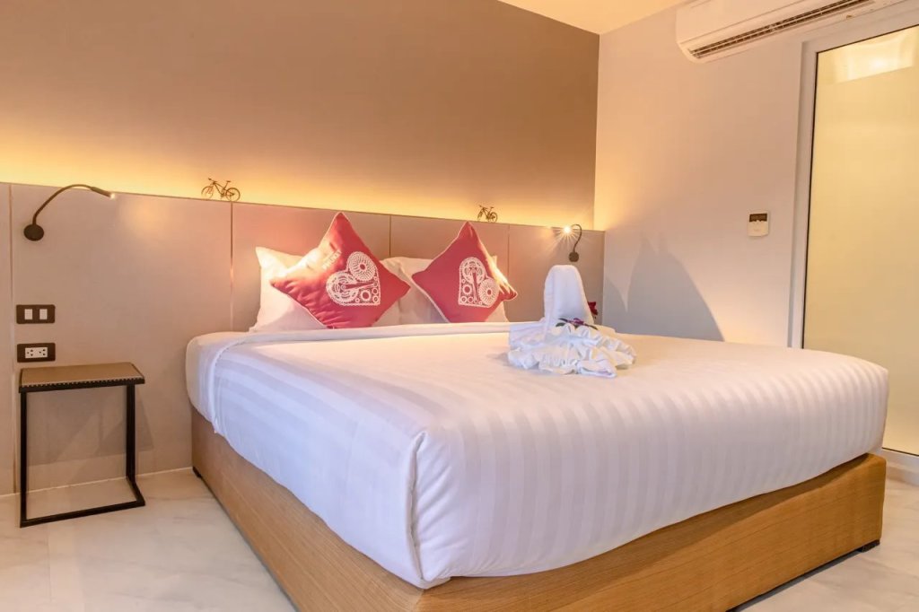 Тхаланг: Tour De Phuket Hotel