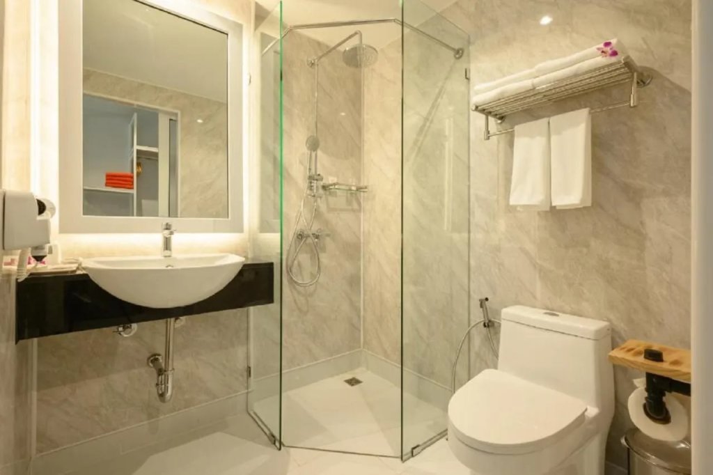 Тхаланг: Tour De Phuket Hotel