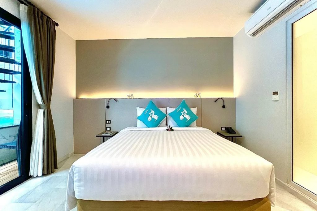Тхаланг: Tour De Phuket Hotel